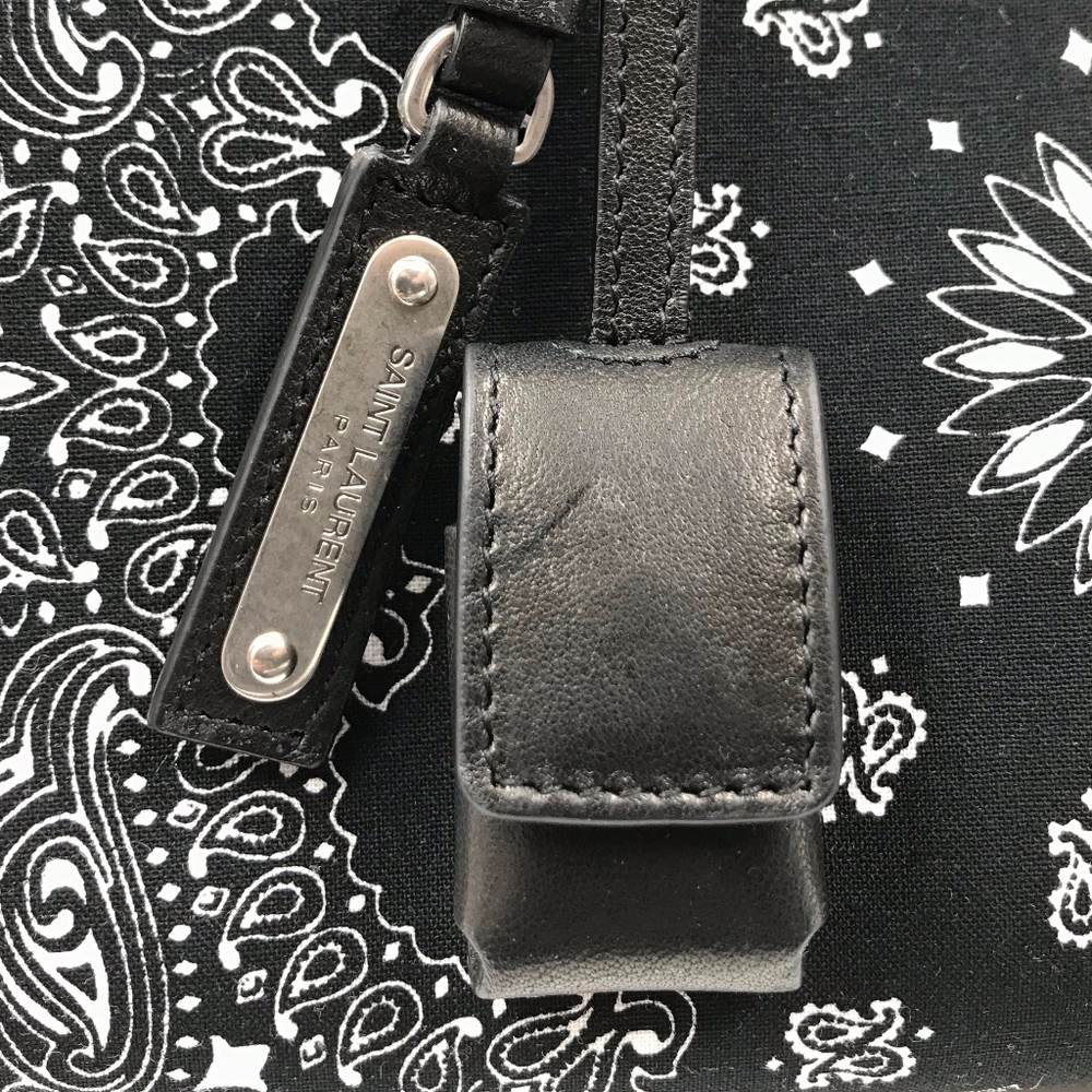 Saint Laurent Black and White Bandana-Print Leather Sac de Jour Crossbody Bag - Picture 5 of 7